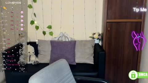 Snapshot of muse_kitty_jenia chatting on January 31, 9:37 pm Jenya online show from January 31, 9:37 pm