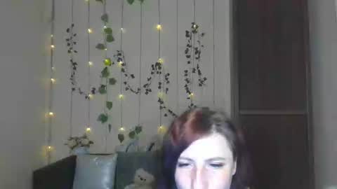 Jeneva online show from May 21, 6:37 pm