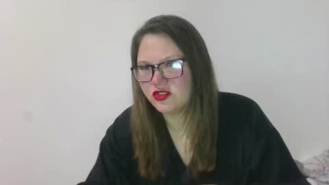 musechic_wild online show from February 7, 8:23 pm