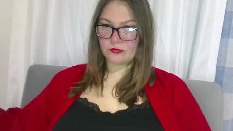 musechic_wild online show from February 28, 7:26 pm