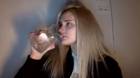 musescorner online show from February 10, 6:01 pm