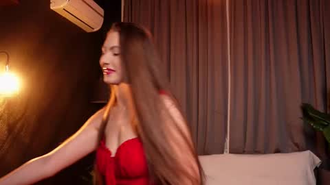 Snapshot of musesolis chatting on February 21, 10:26 pm MuseSolis online show from February 21, 10:26 pm