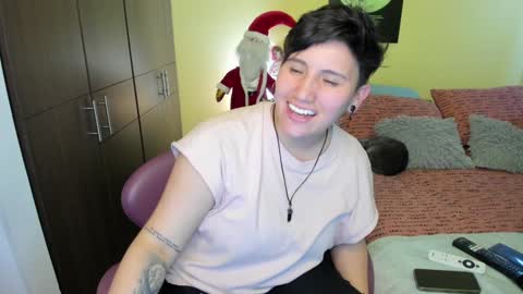 VALENTINA Luna  online show from January 3, 6:33 am