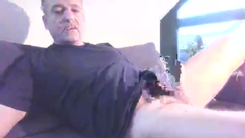 nobuddy online show from December 11, 7:09 am