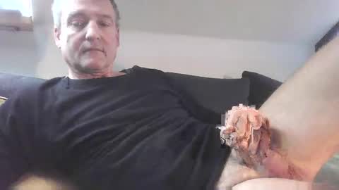 nobuddy online show from November 10, 8:57 am