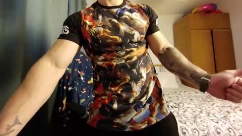 Snapshot of muslejoker chatting on October 1, 8:53 am musle joker online show from October 1, 8:53 am