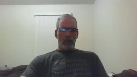 Snapshot of mustang_daddy chatting on November 15, 2:09 am 307MountainMan online show from November 15, 2:09 am