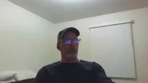 Snapshot of mustang_daddy chatting on April 6, 11:55 am 307MountainMan online show from April 6, 11:55 am