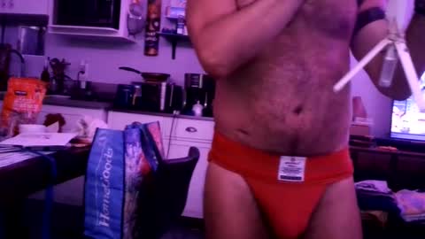 Snapshot of muttbatorman chatting on October 1, 10:21 am Apebator online show from October 1, 10:21 am