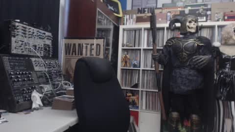 Muziknerd online show from December 4, 9:23 pm