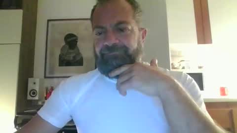 muzungu5 online show from November 8, 9:02 pm