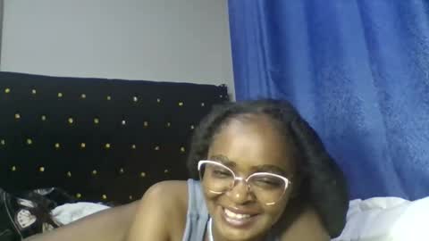 Snapshot of mwana69 chatting on May 20, 11:00 pm mwana69 online show from May 20, 11:00 pm