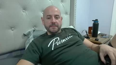 Snapshot of mworlton9 chatting on April 30, 12:55 pm Maximus online show from April 30, 12:55 pm