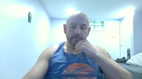 Snapshot of mworlton9 chatting on May 18, 4:13 pm Maximus online show from May 18, 4:13 pm