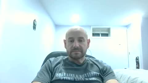 Snapshot of mworlton9 chatting on May 25, 12:16 am Maximus online show from May 25, 12:16 am
