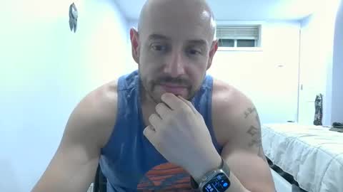 Snapshot of mworlton9 chatting on May 26, 1:45 am Maximus online show from May 26, 1:45 am