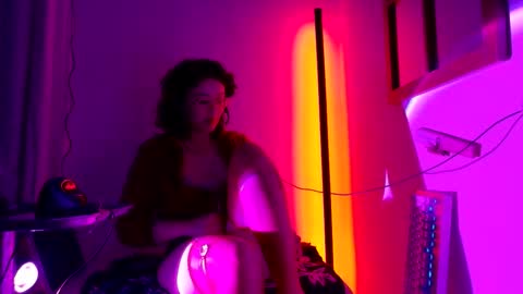 Snapshot of mx_anouk_divine chatting on February 14, 3:14 am Mx. Anouk Divine online show from February 14, 3:14 am