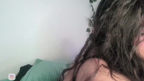 Sara IG   online show from December 16, 10:08 am