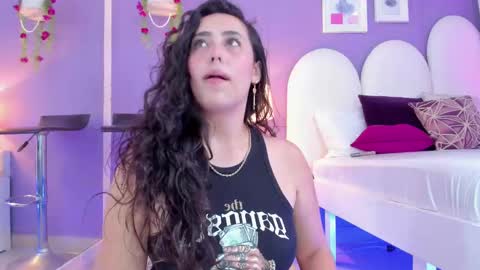 my_aleja_ online show from September 25, 1:59 pm