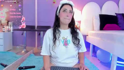 my_aleja_ online show from October 16, 1:34 pm