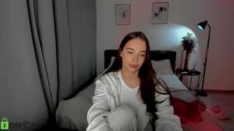 Snapshot of my_coco chatting on December 14, 8:18 pm katie online show from December 14, 8:18 pm