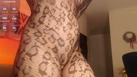 Snapshot of my_hannah chatting on January 13, 2:00 pm Hannah  welcome  online show from January 13, 2:00 pm