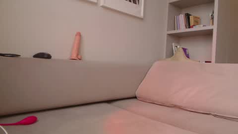 Snapshot of my_hannah chatting on March 1, 12:34 pm Hannah  welcome  online show from March 1, 12:34 pm