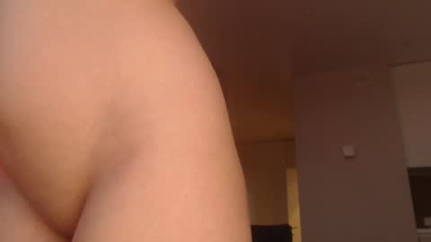 Snapshot of my_hannah chatting on March 6, 3:35 pm Hannah  welcome  online show from March 6, 3:35 pm