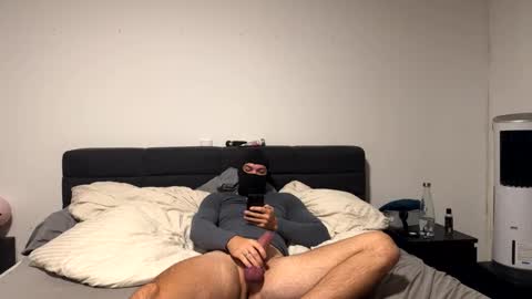 Snapshot of my_mike420 chatting on October 22, 6:46 am my_mike420 online show from October 22, 6:46 am