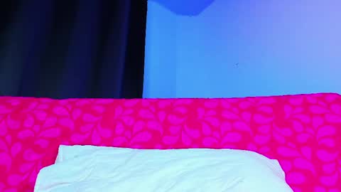 Snapshot of my_onlyqueen chatting on April 28, 4:28 am my_onlyqueen online show from April 28, 4:28 am