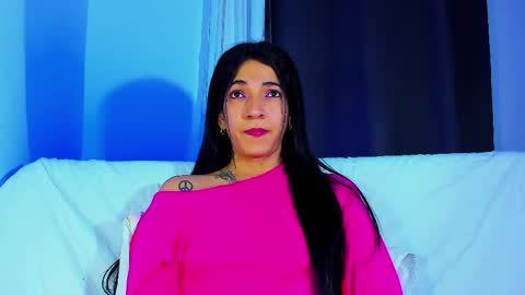 Snapshot of my_onlyqueen chatting on May 7, 3:12 am my_onlyqueen online show from May 7, 3:12 am