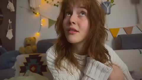 Snapshot of my_parisss chatting on March 3, 8:11 pm PARIS online show from March 3, 8:11 pm