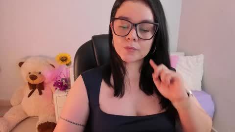 Snapshot of my_sweetpervy chatting on March 16, 9:52 pm Ary Online 300pm hour colombia online show from March 16, 9:52 pm