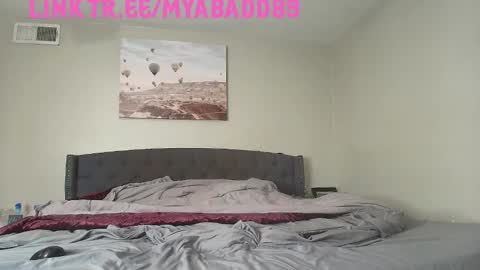 BaddMFUCKER online show from November 12, 6:41 pm