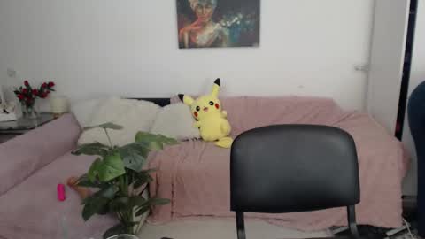 Snapshot of myadevis chatting on February 18, 11:22 pm mistress Mya online show from February 18, 11:22 pm