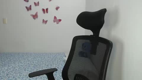 Snapshot of myc_sw_couple chatting on March 11, 12:22 am mary and charlie online show from March 11, 12:22 am