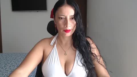 Snapshot of myc_sw_couple chatting on October 6, 2:47 pm mary and charlie online show from October 6, 2:47 pm