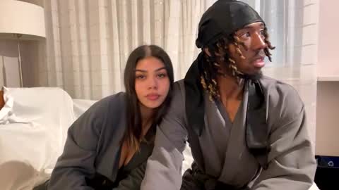 Snapshot of mycreamydreams chatting on January 14, 2:19 am mycreamydreams online show from January 14, 2:19 am