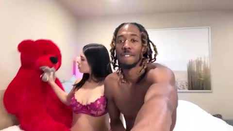 Snapshot of mycreamydreams chatting on February 28, 12:43 am mycreamydreams online show from February 28, 12:43 am