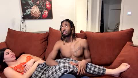 Snapshot of mycreamydreams chatting on March 12, 12:20 am mycreamydreams online show from March 12, 12:20 am