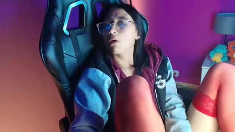 Snapshot of mycutiebabe chatting on February 2, 8:24 am Milly Cute online show from February 2, 8:24 am