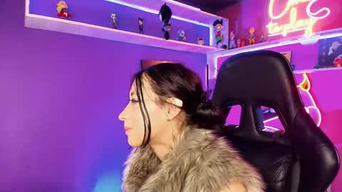 Snapshot of mycutiebabe chatting on February 10, 5:00 am Milly Cute online show from February 10, 5:00 am