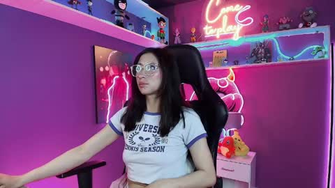 Milly Cute online show from April 3, 4:21 am