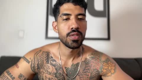 Myke esthetic online show from January 4, 10:55 pm