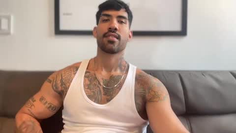 Myke esthetic online show from January 11, 8:32 pm