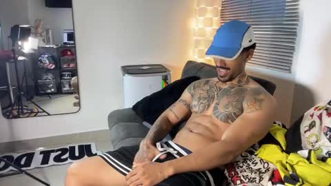 Myke esthetic online show from November 29, 10:46 pm