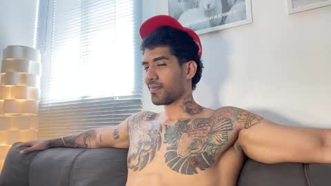 Myke esthetic online show from March 30, 2:51 pm