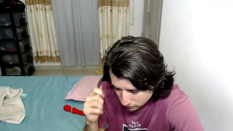 Snapshot of myke_xxx chatting on May 17, 1:03 am mike online show from May 17, 1:03 am