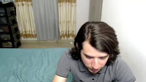 Snapshot of myke_xxx chatting on May 30, 1:35 am mike online show from May 30, 1:35 am