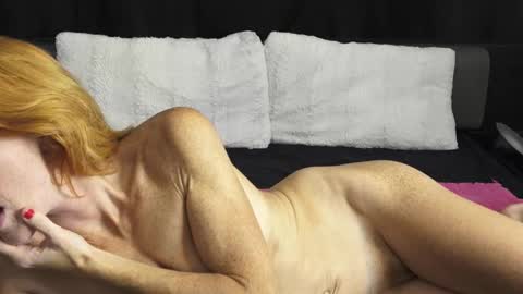 Snapshot of mymiesexy chatting on September 9, 10:20 pm mymiesexy online show from September 9, 10:20 pm